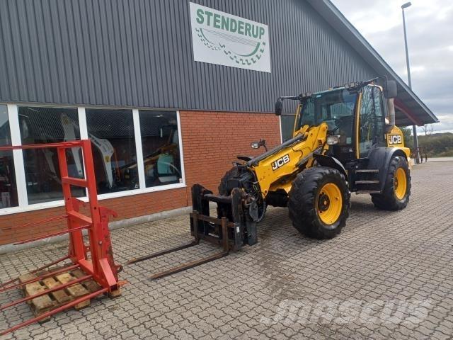 JCB 320 مناولات متداخلة