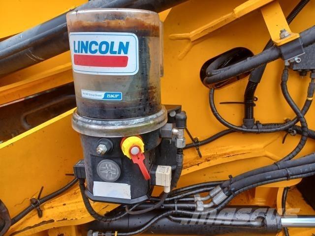 JCB 320 مناولات متداخلة