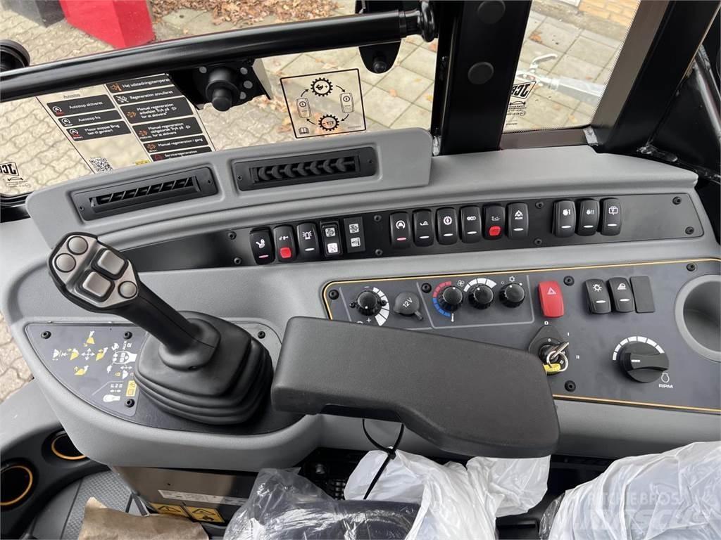 JCB 409 AGRI لوادر بعجل
