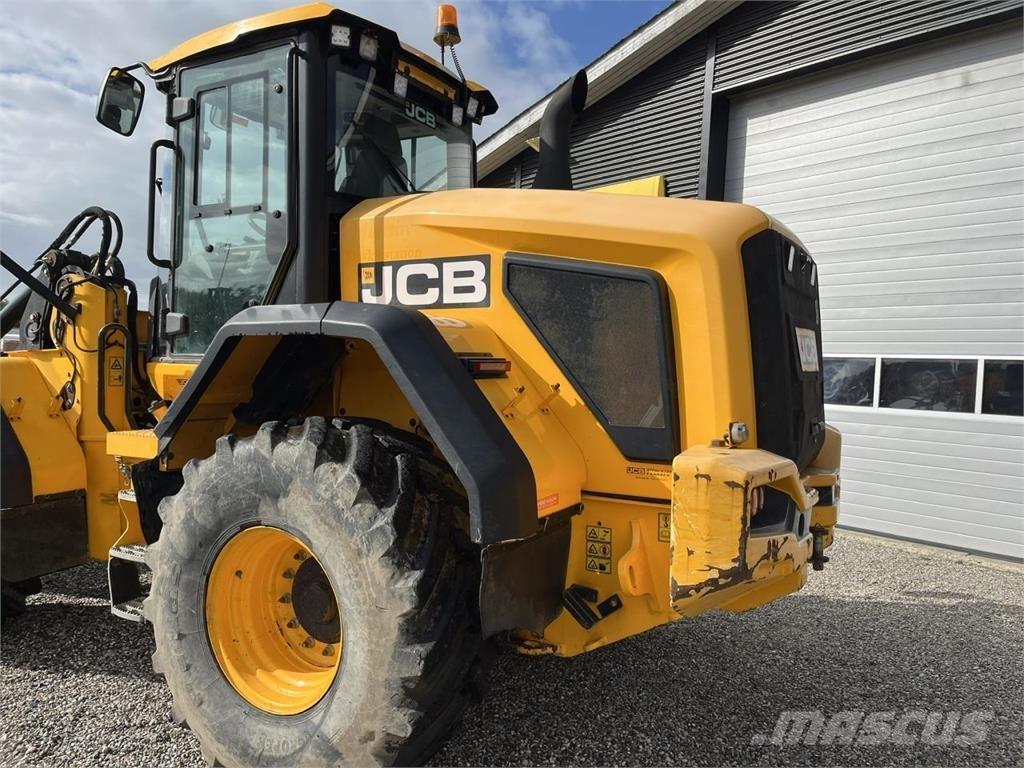 JCB 427 HT لوادر بعجل