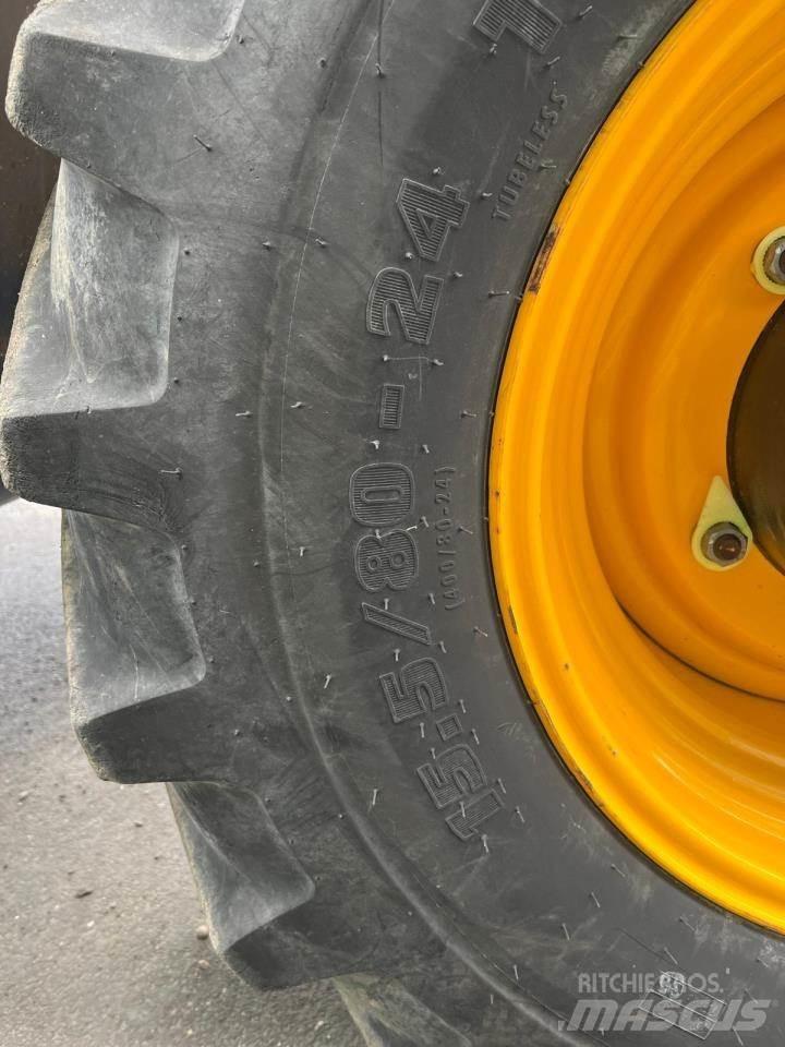 JCB 540-170 مناولات متداخلة