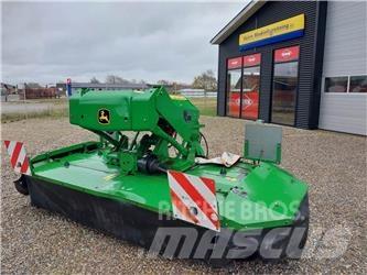 John Deere 131 معدات حصد