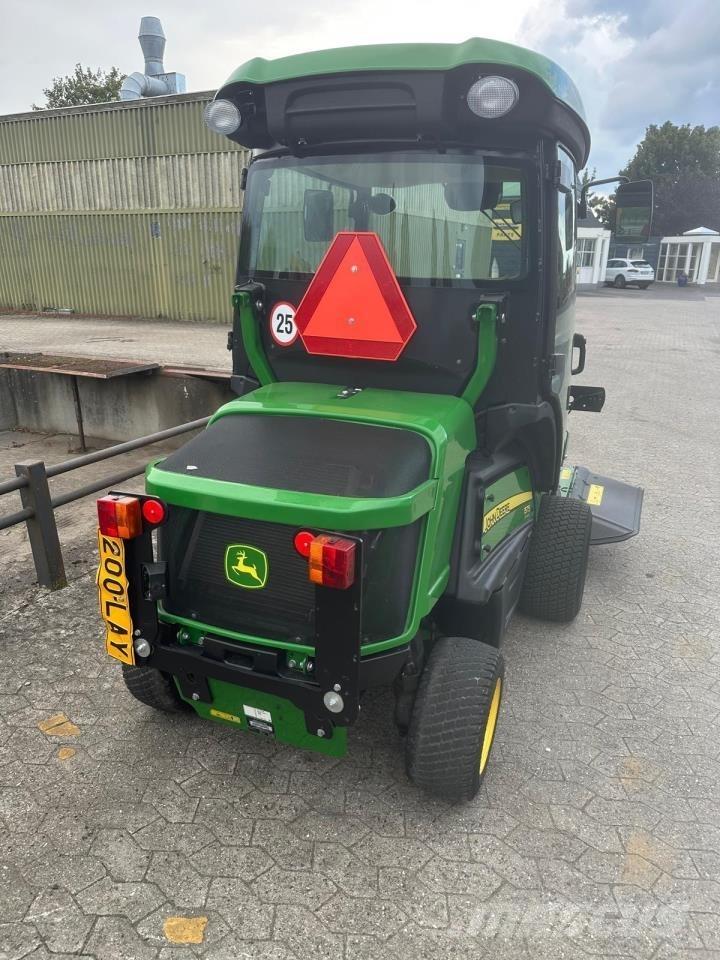 John Deere 1575 جرارات مدمجة