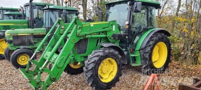 John Deere 5115M الجرارات