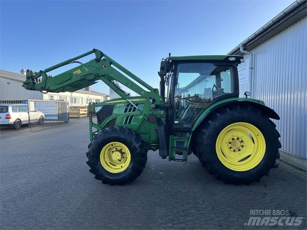 John Deere 6125R الجرارات