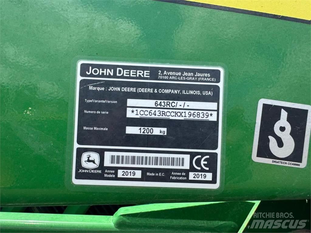 John Deere 6155M الجرارات