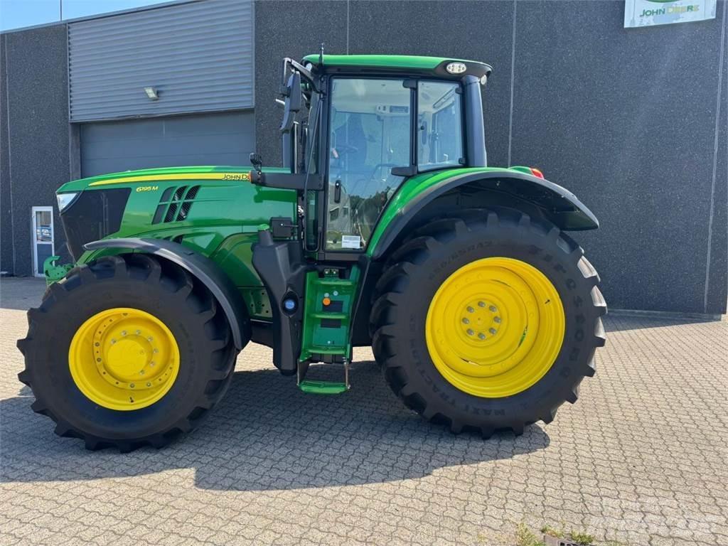 John Deere 6195M الجرارات
