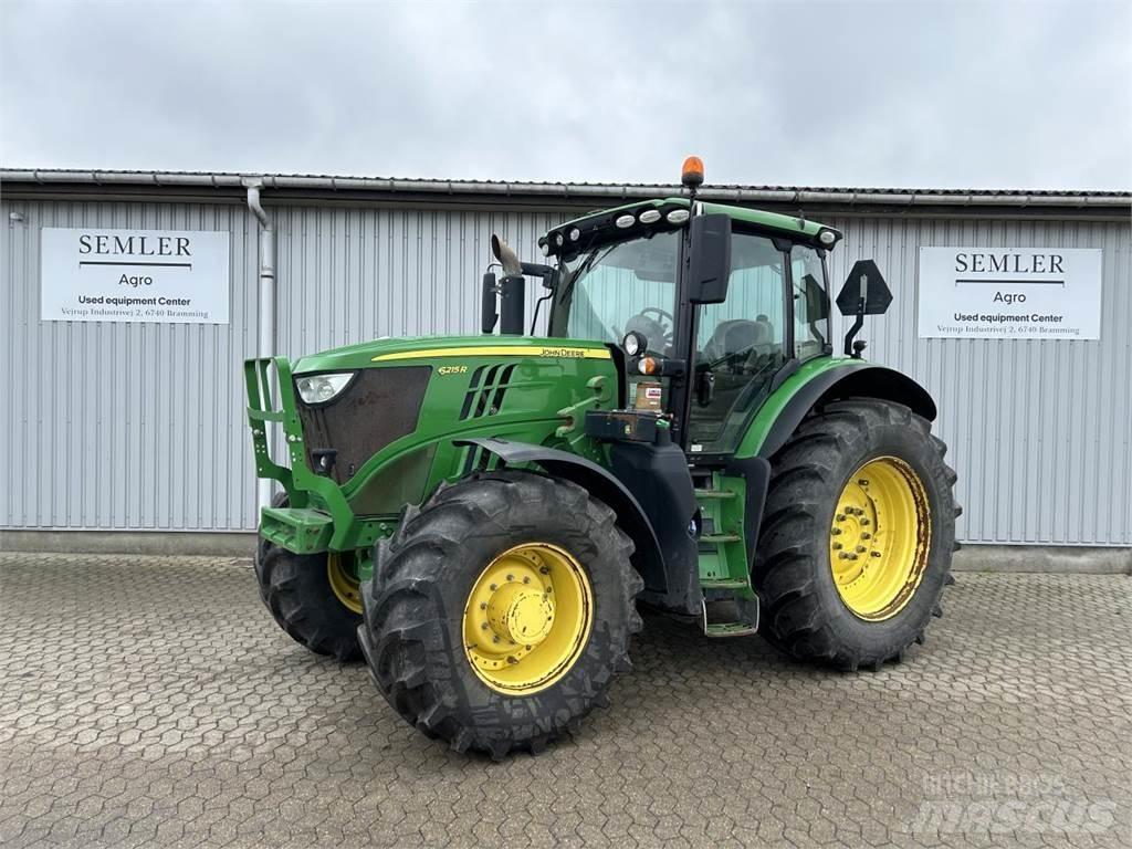 John Deere 6215R الجرارات