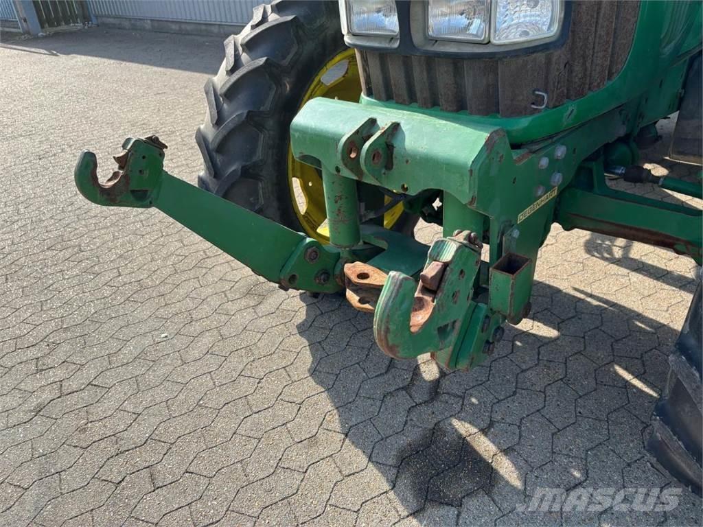 John Deere 6420 الجرارات
