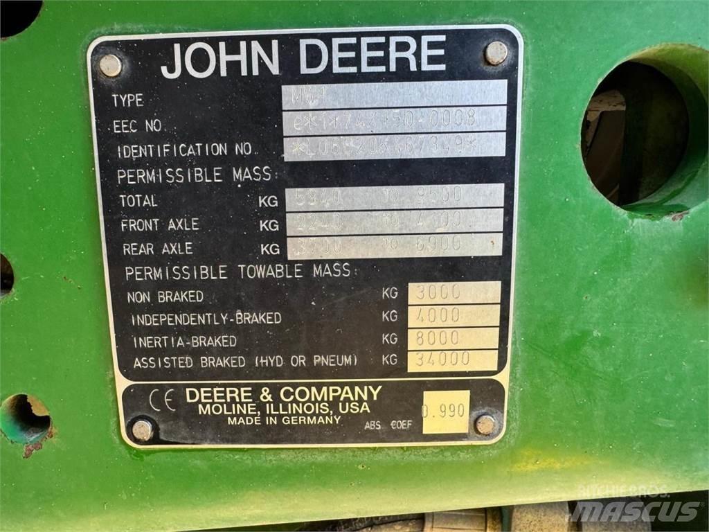 John Deere 6620 الجرارات