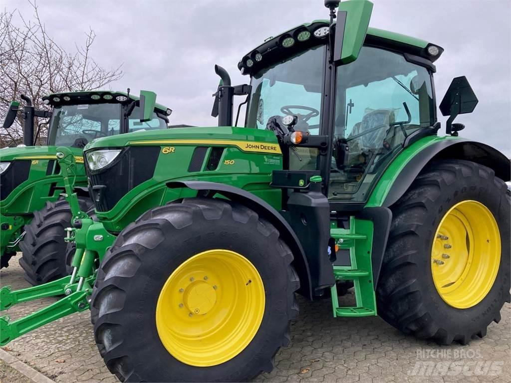 John Deere 6R 150 الجرارات