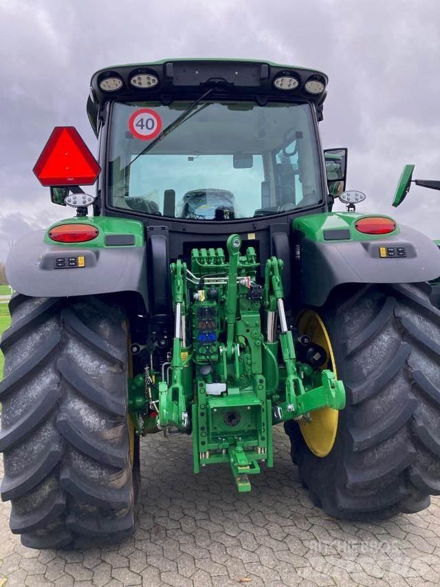 John Deere 6R 150 الجرارات