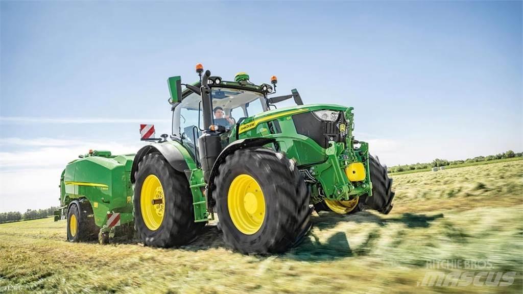 John Deere 6R 185 الجرارات