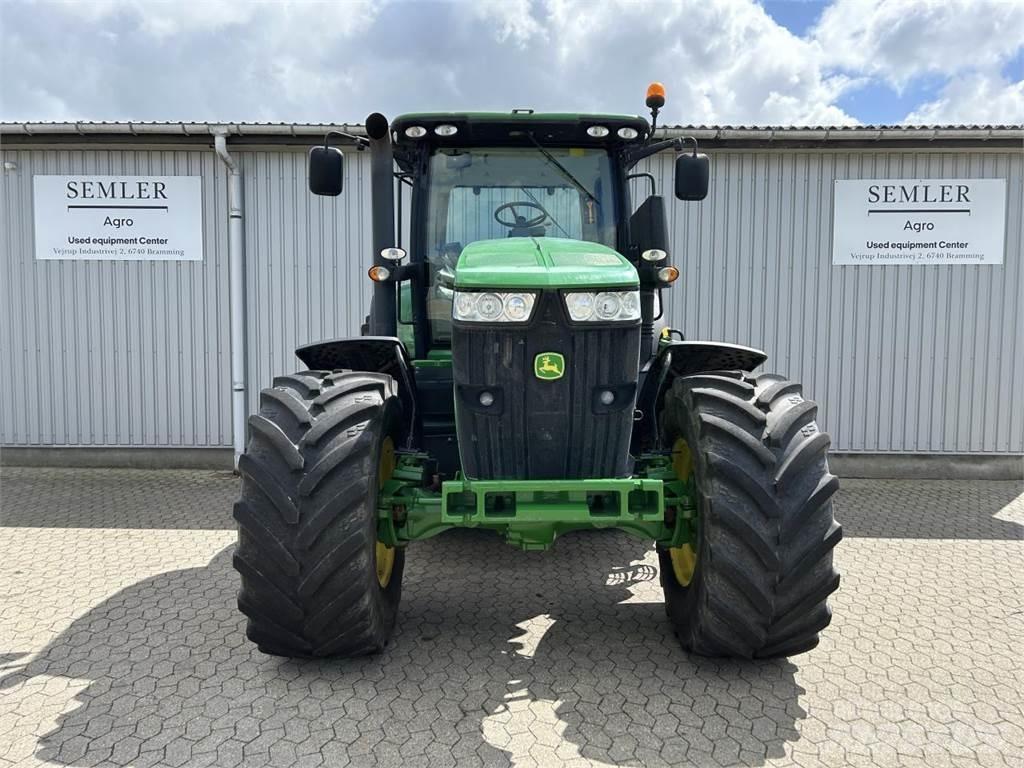 John Deere 7230R الجرارات