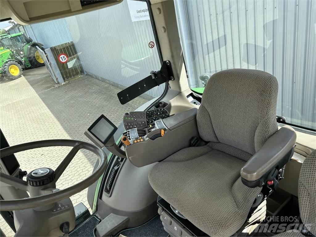 John Deere 7230R الجرارات