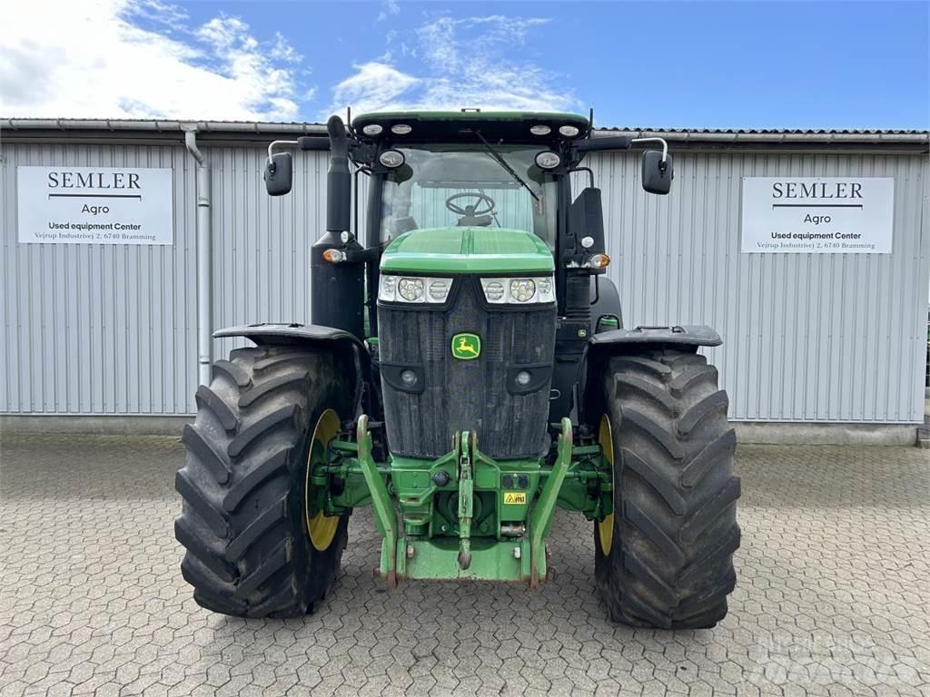 John Deere 7250R الجرارات