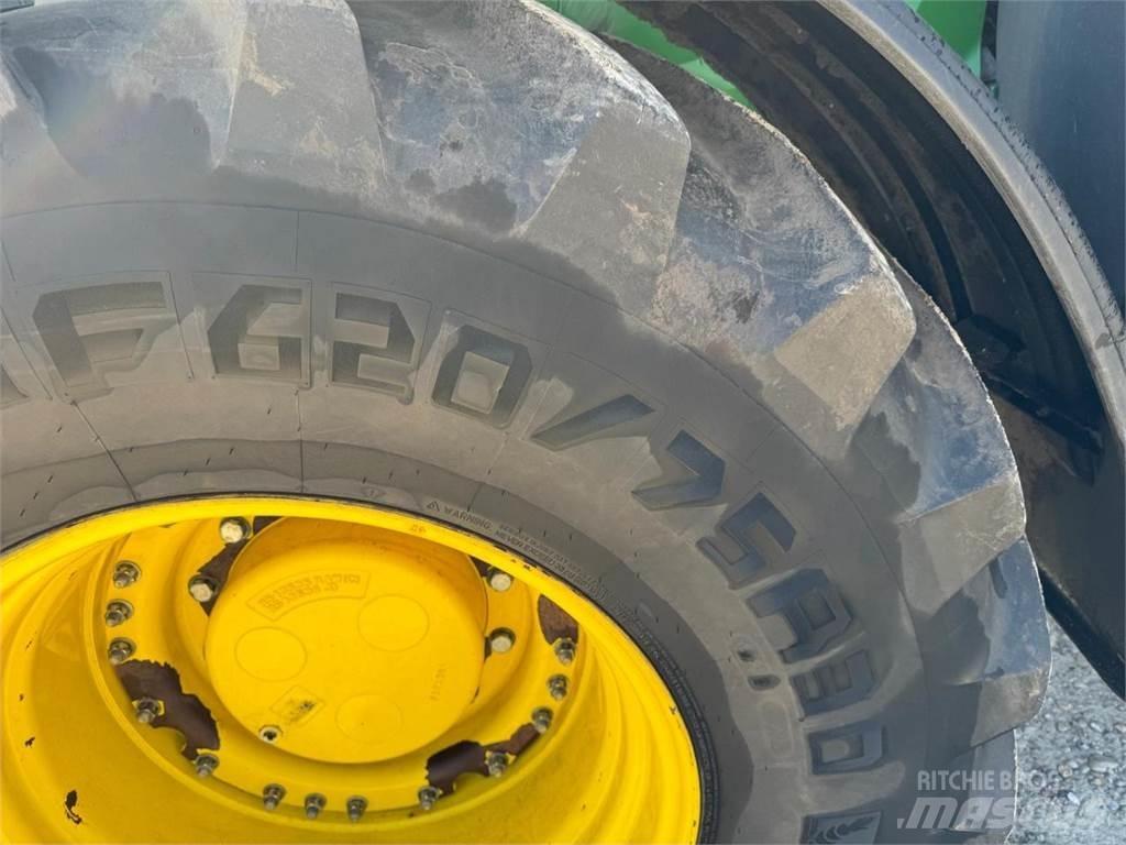 John Deere 7310R الجرارات