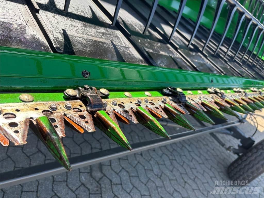 John Deere 735D رؤوس الحصادات الدراسات