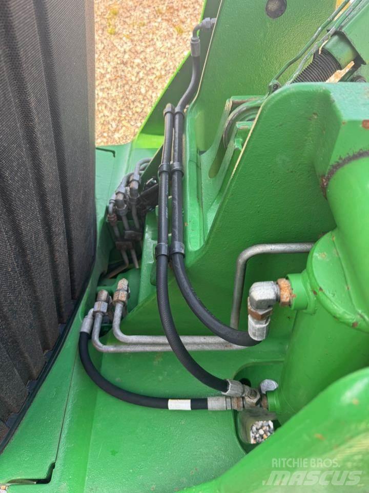 John Deere 8310R الجرارات