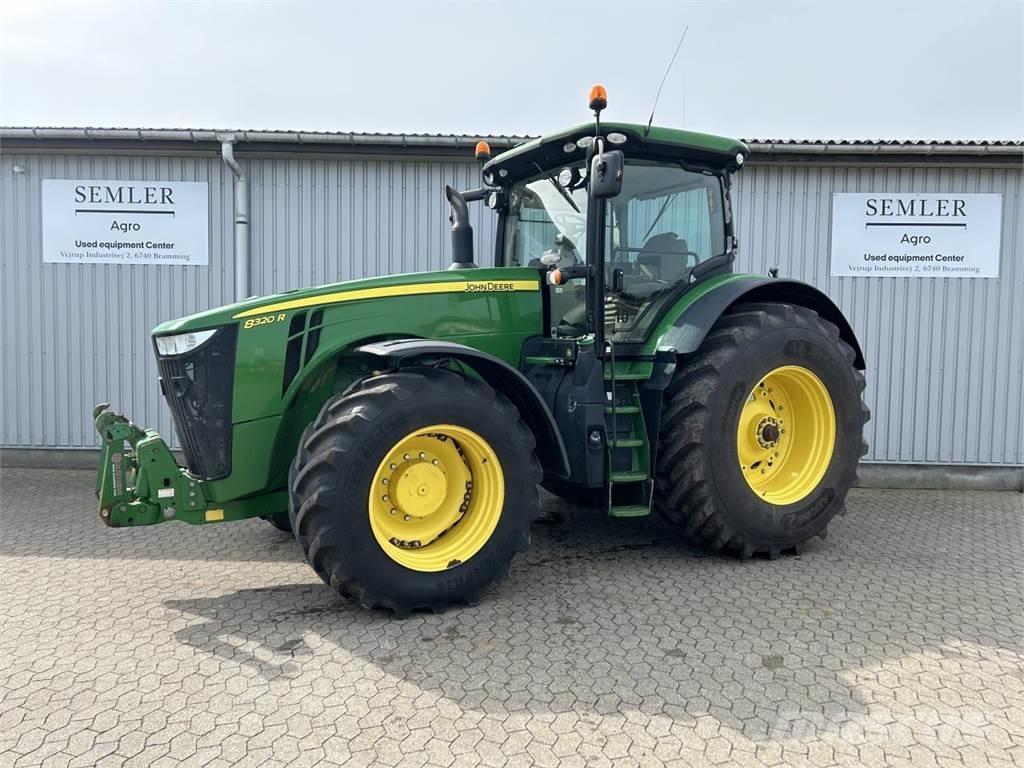 John Deere 8320R الجرارات