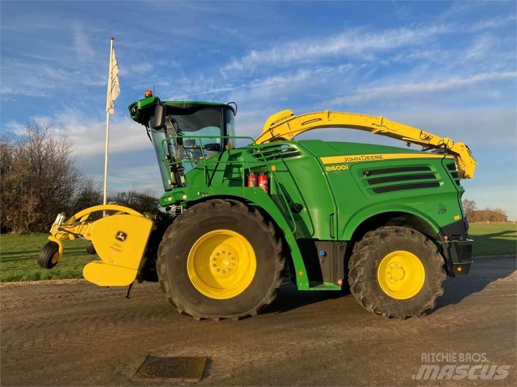 John Deere 8600I حصادات الأعلاف