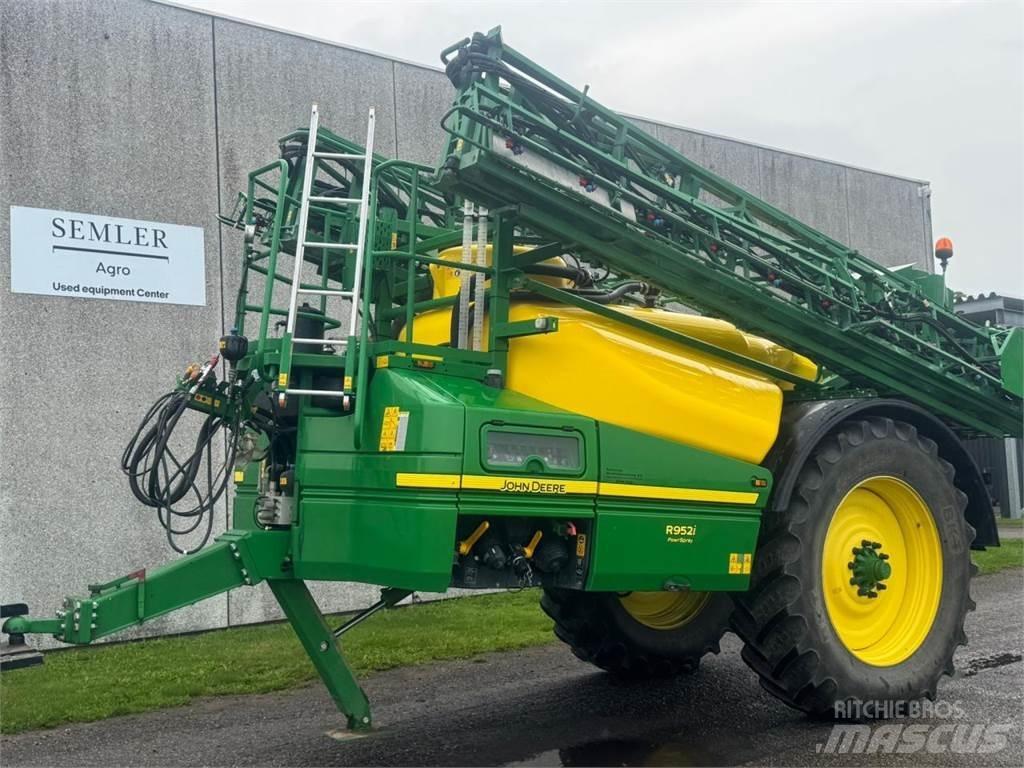 John Deere R952I الرشاشات