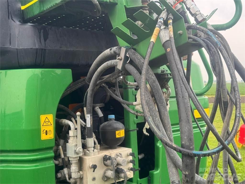 John Deere R952I الرشاشات