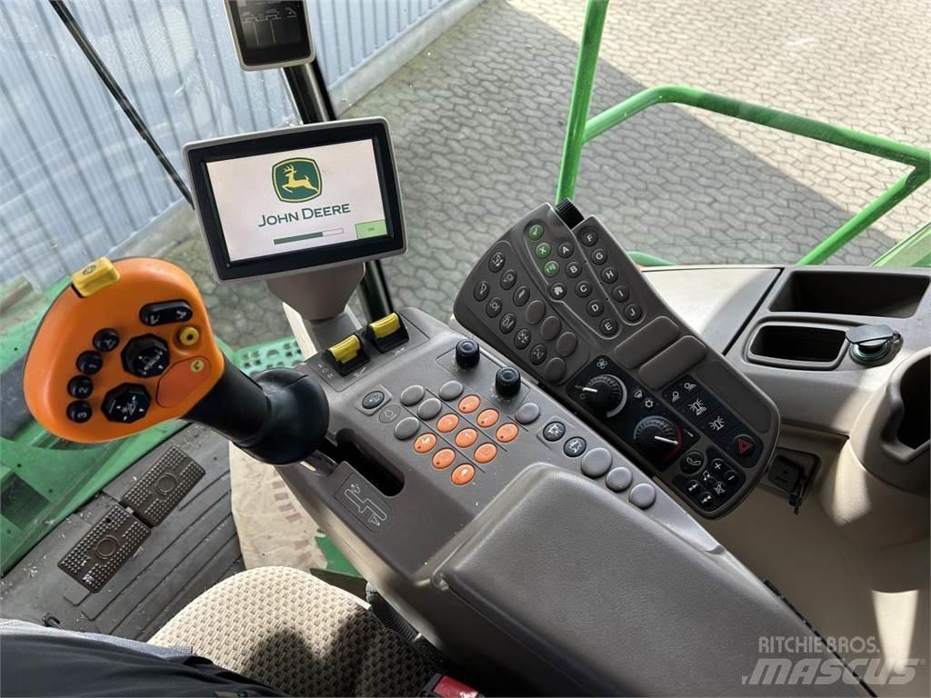 John Deere S690 حصادات