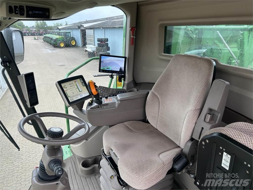 John Deere S690 حصادات