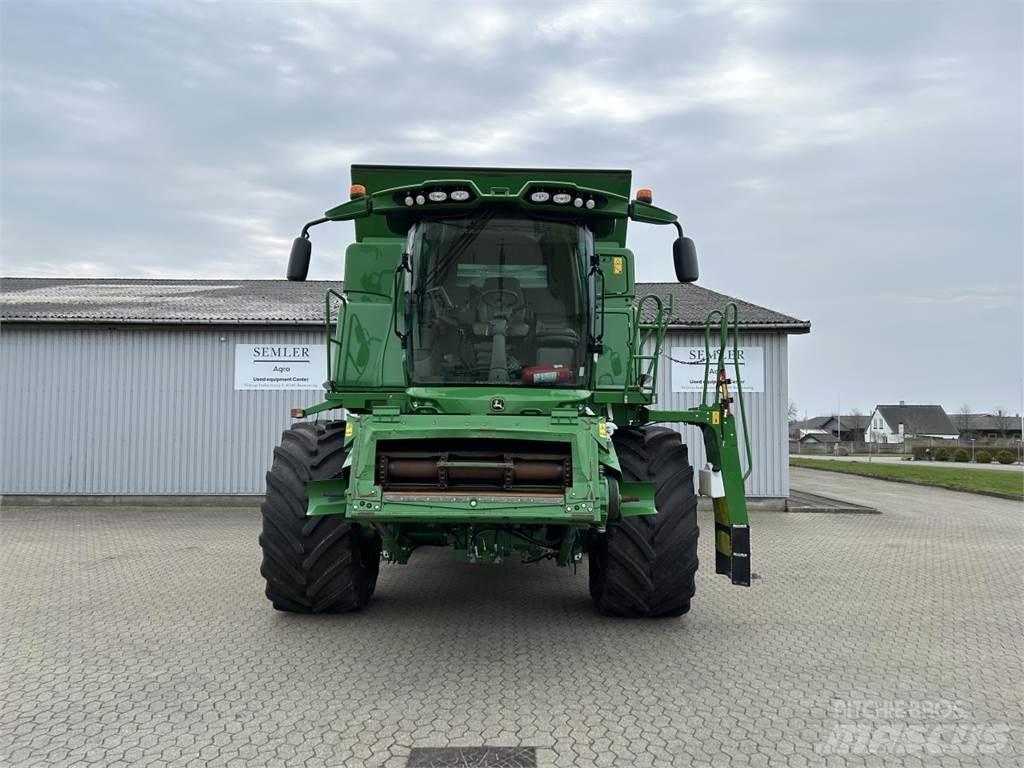 John Deere T670I حصادات