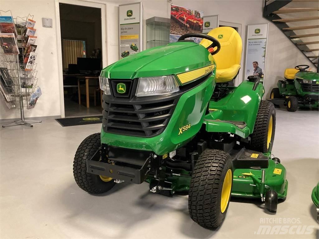 John Deere X584 جرارات مدمجة