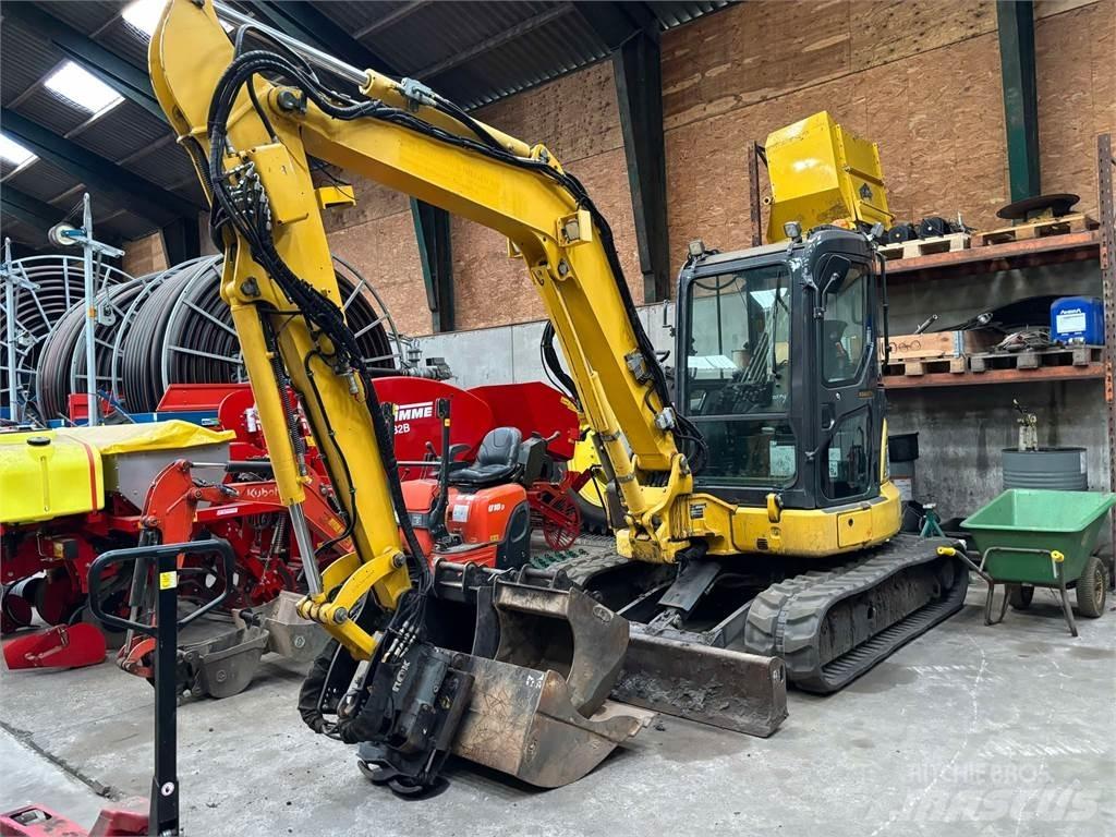 Komatsu PC 55 MR حفارات زحافة