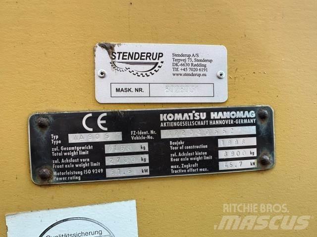 Komatsu WA90 لوادر بعجل