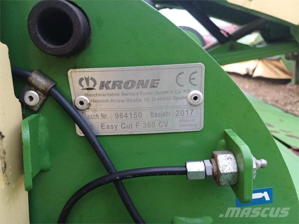 Krone B1000CV معدات حصد