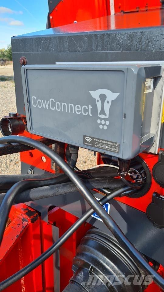 Kuhn 45.3 DL عربات الأعلاف