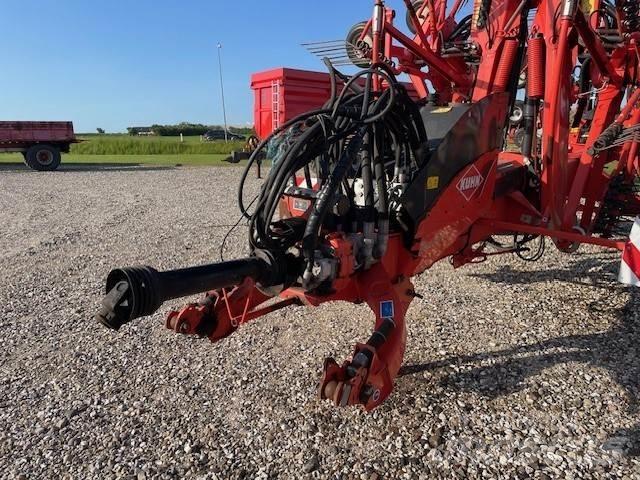 Kuhn GA13131 مكابس وميبسات التبن