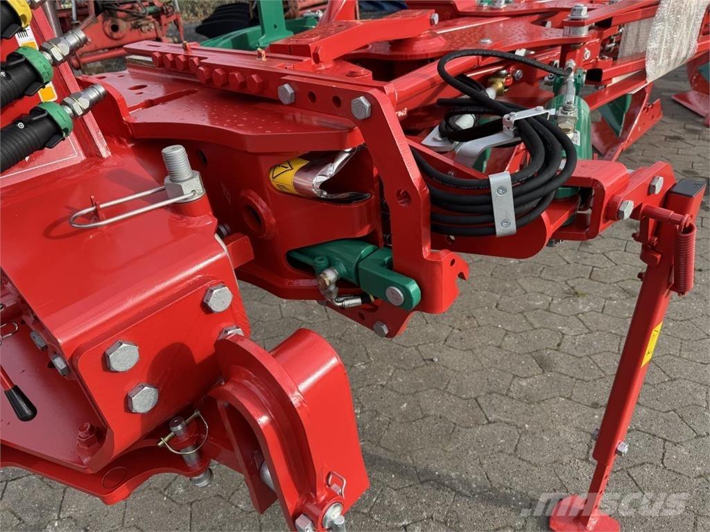 Kverneland 3300S محاريث عكسية