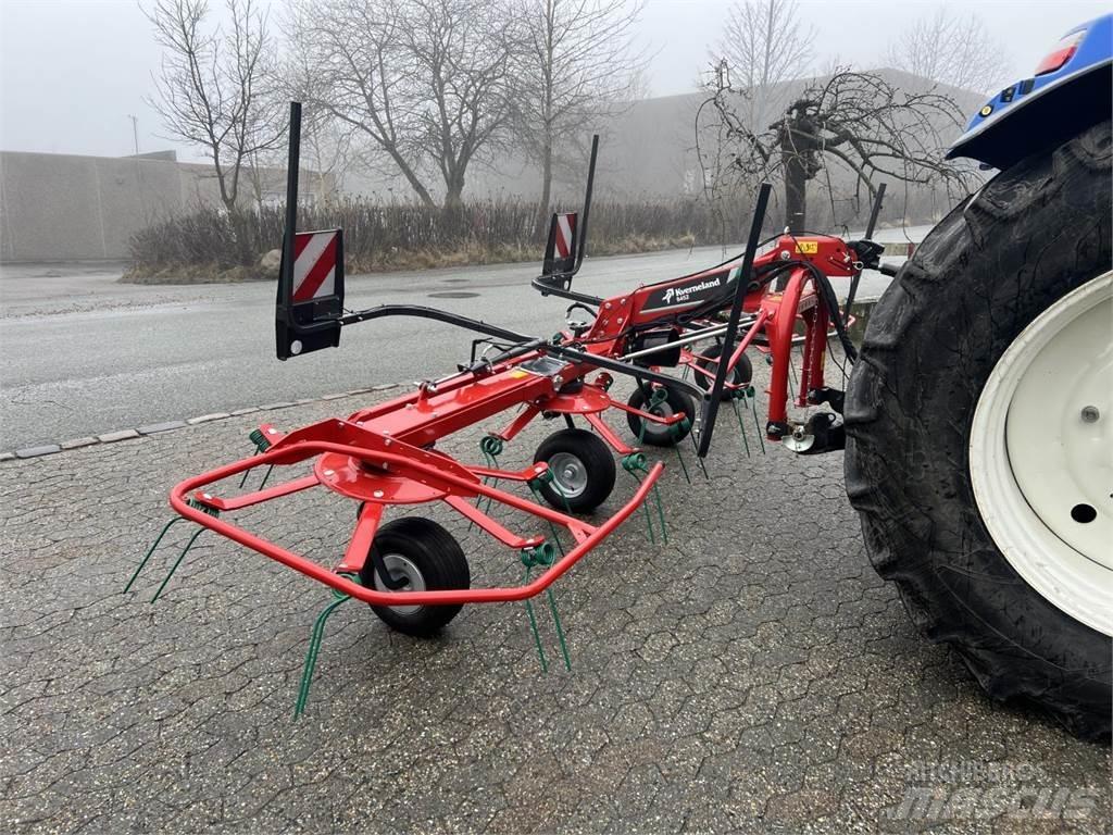 Kverneland 8452 مكابس وميبسات التبن