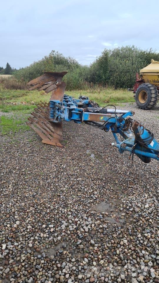 Lemken 6 F محاريث عكسية