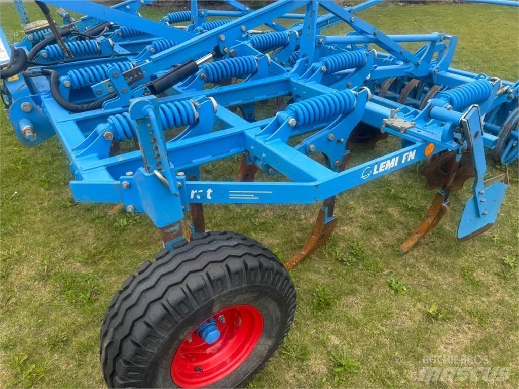 Lemken KARAT 9 زحافات ساحقة