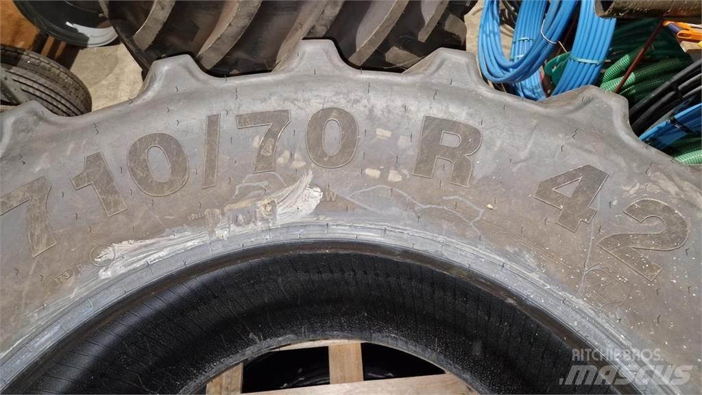 Mitas 710/70R42 الإطارات والعجلات والحافات