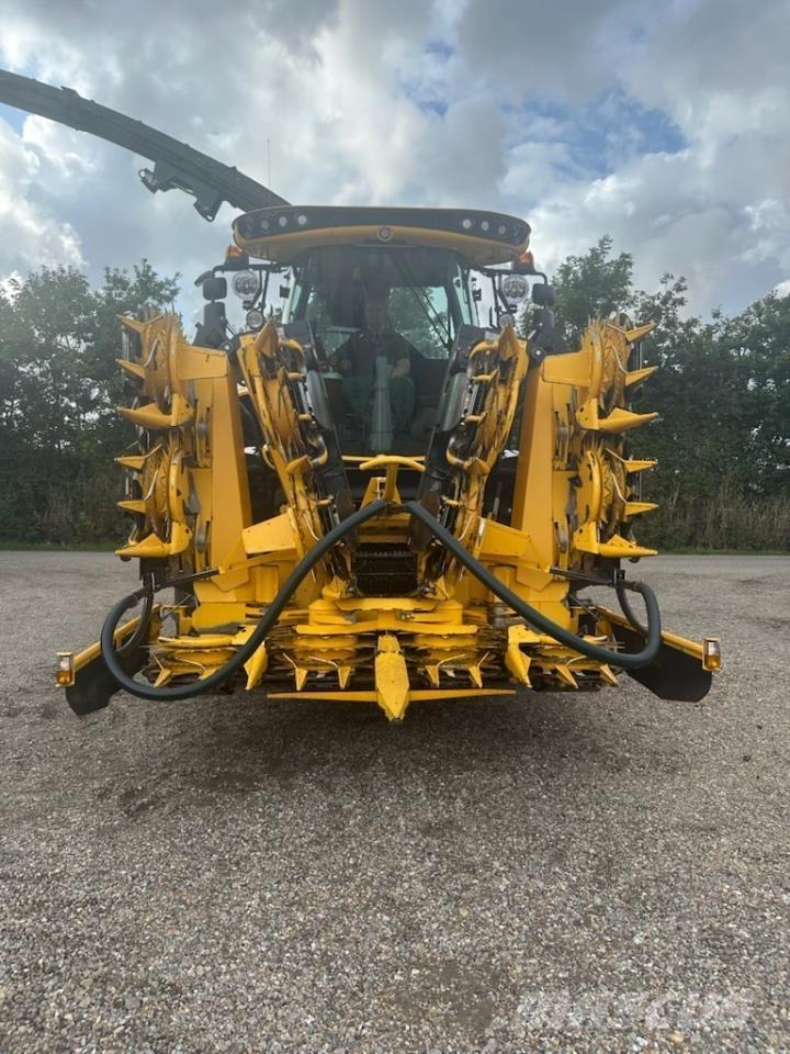 New Holland FR650 حصادات الأعلاف