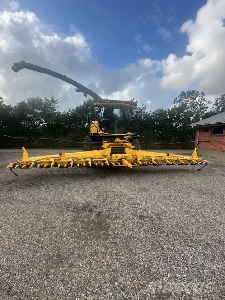 New Holland FR650 حصادات الأعلاف