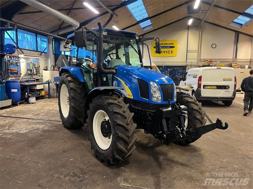 New Holland T5030 الجرارات