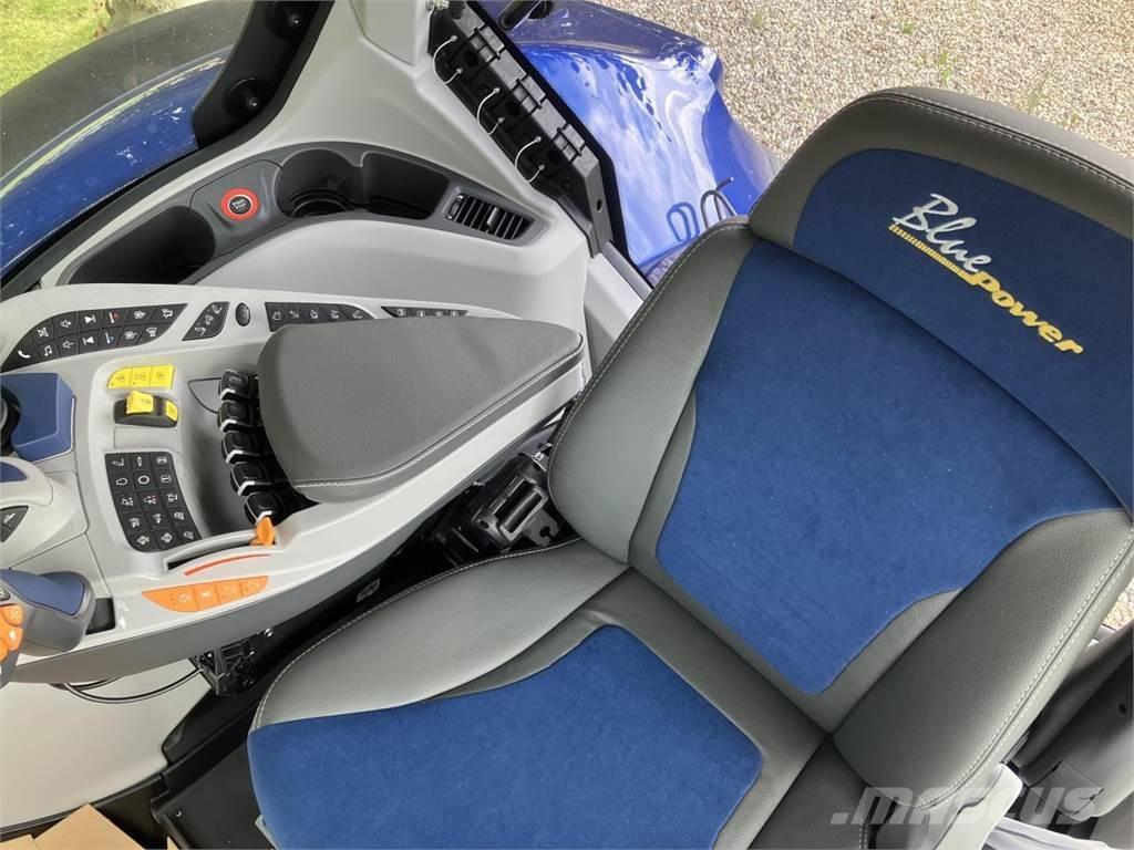 New Holland T7.300 الجرارات