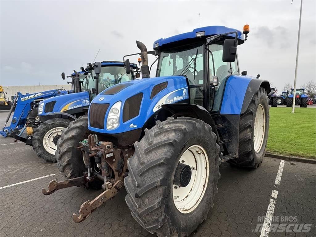 New Holland T7550 الجرارات