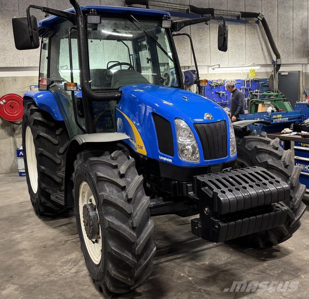 New Holland TL90A الجرارات