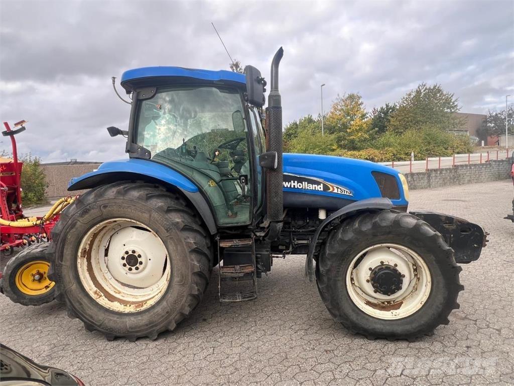 New Holland TS115A الجرارات