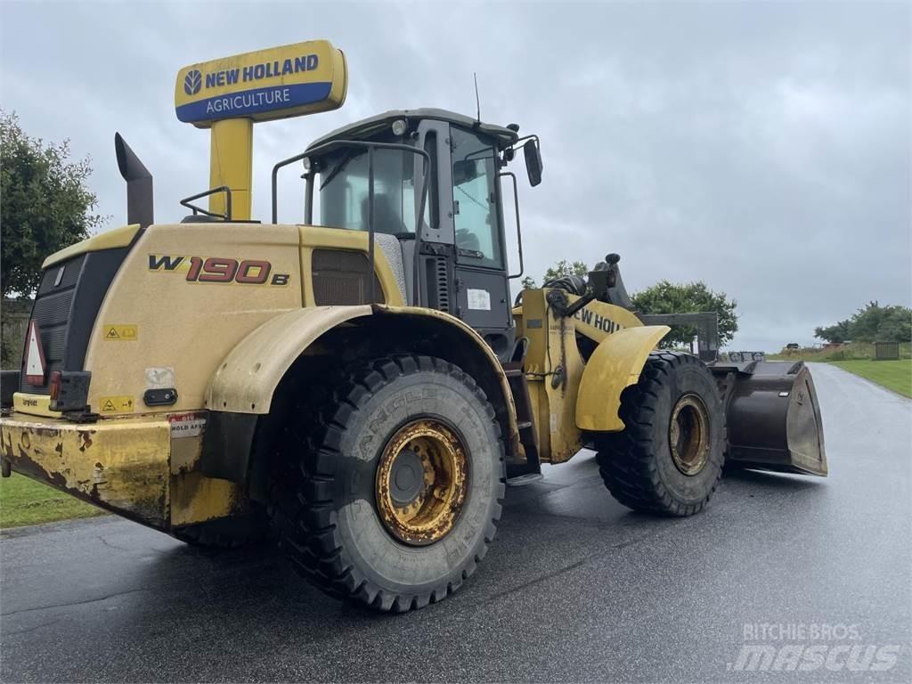 New Holland W190B لوادر بعجل