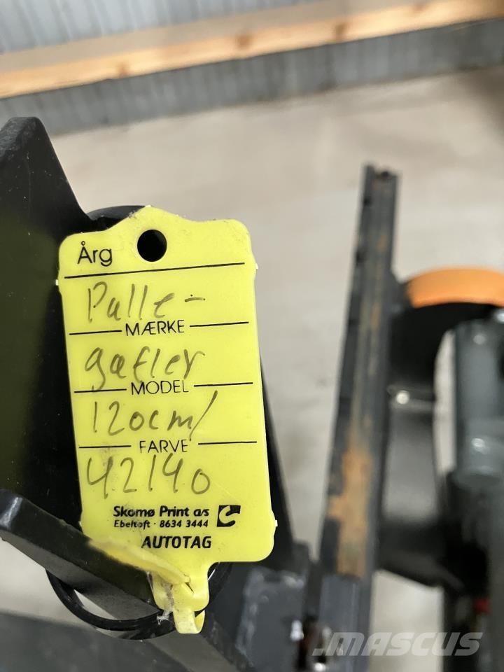  PALLEGAFLER لوادر وحفارات أمامية